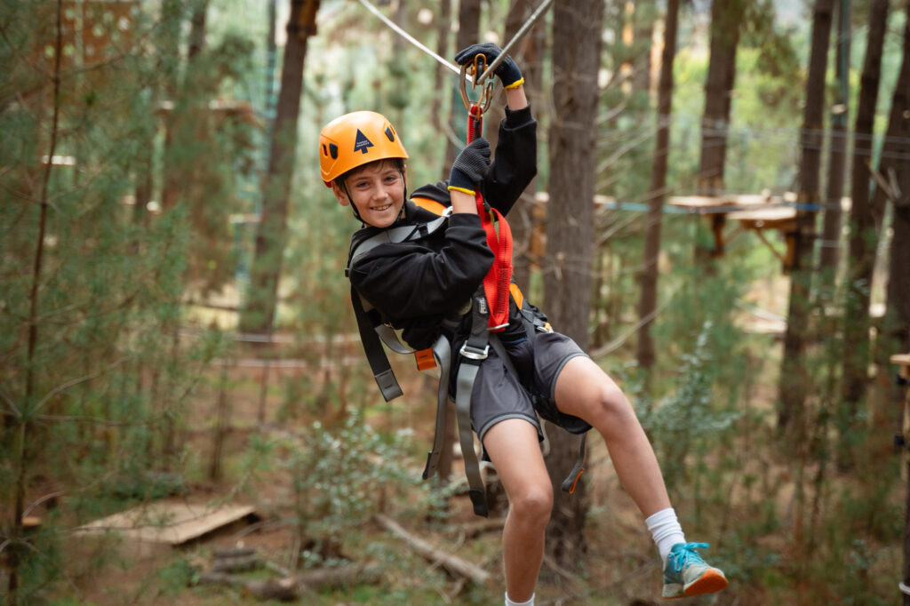 Treetops Canberra - Boy ziplining